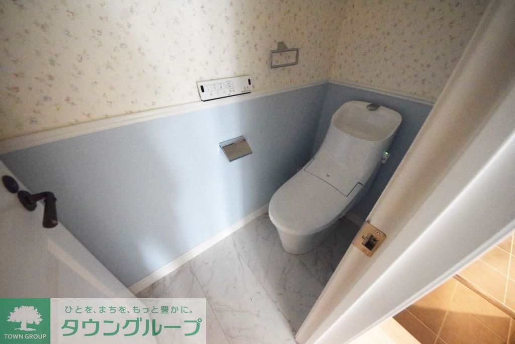 トイレ　お問い合わせはタウンハウジング調布店まで
