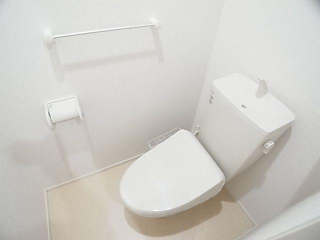 カーサエスペランサIIIのトイレ写真