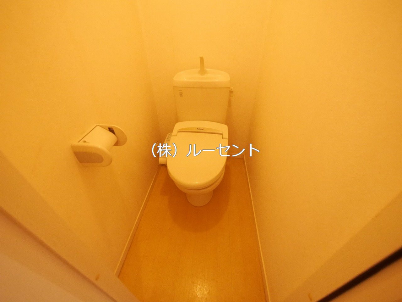 都営三田線 白山駅 徒歩11分 3階建 築20年のトイレ写真