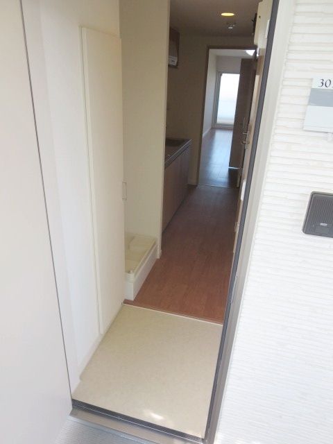 玄関　★お部屋探しは株式会社タウンハウジング東京まで★