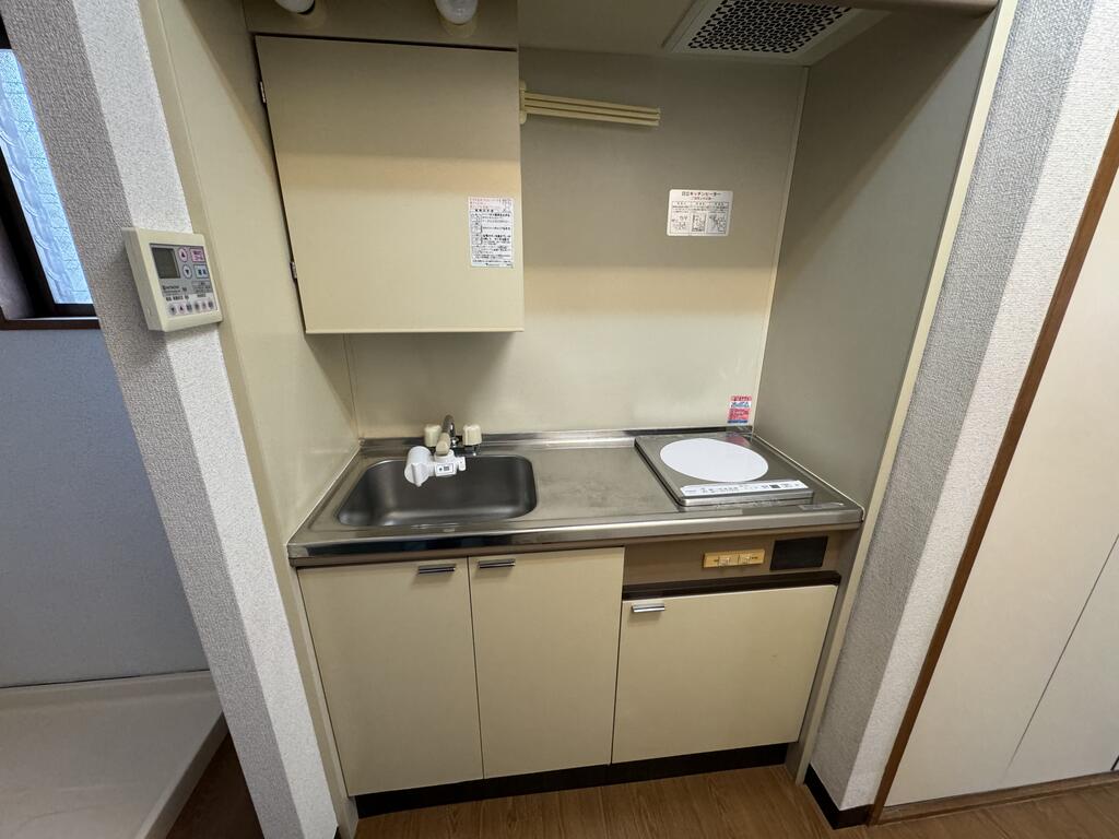 京王線 明大前駅 徒歩1分 5階建 築38年のキッチン写真