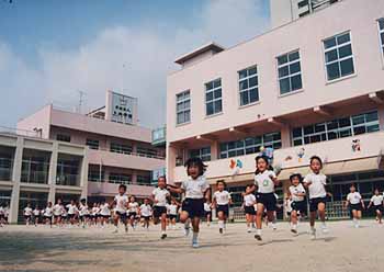 幼稚園・保育園　平田幼稚園（幼稚園・保育園）まで984m