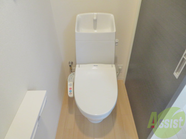 トイレ　トイレとお風呂が別なので清潔に使えてお掃除も楽ですね～