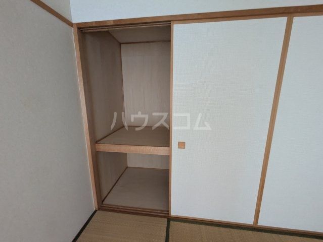 宝八事ハイツの内装写真
