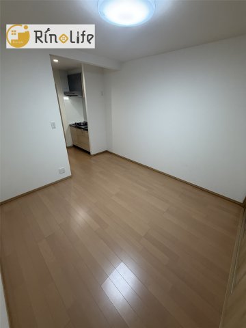 H-maison加美正覚寺VIIの居間写真