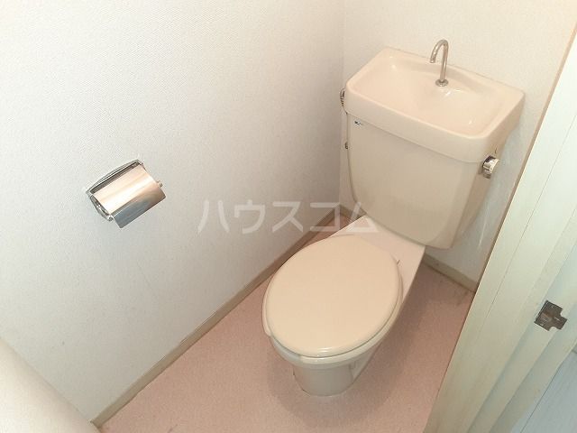 【名古屋市瑞穂区亀城町のアパートのトイレ】