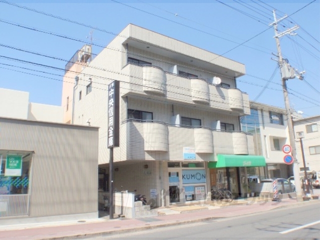 京都市北区大宮東総門口町のマンションの建物外観