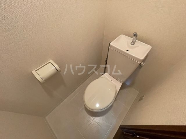 【名古屋市港区稲永のマンションのトイレ】