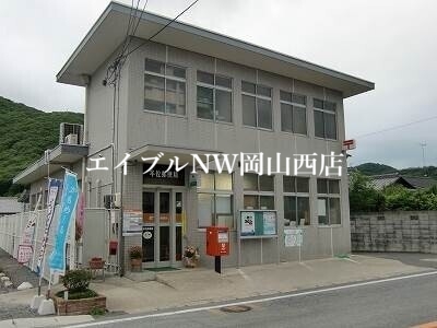 【岡山市北区牟佐のアパートの郵便局】