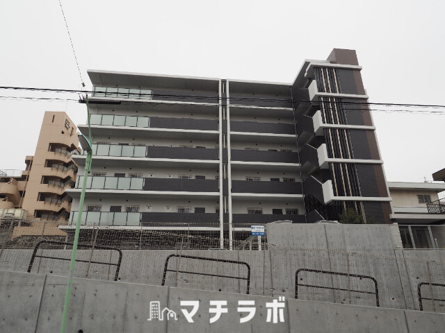 名古屋市東区白壁のマンションの建物外観