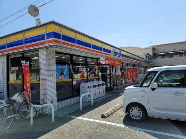 【岡崎市羽根北町のマンションのコンビニ】