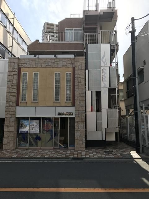 横浜市西区岡野のマンションの建物外観