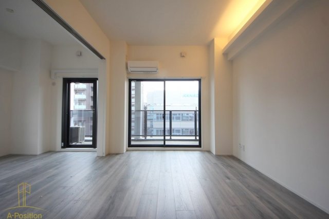 居室・リビング　BRAVE松屋町