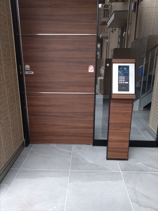 エントランス　エントランス