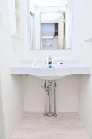 洗面設備　独立洗面台です。