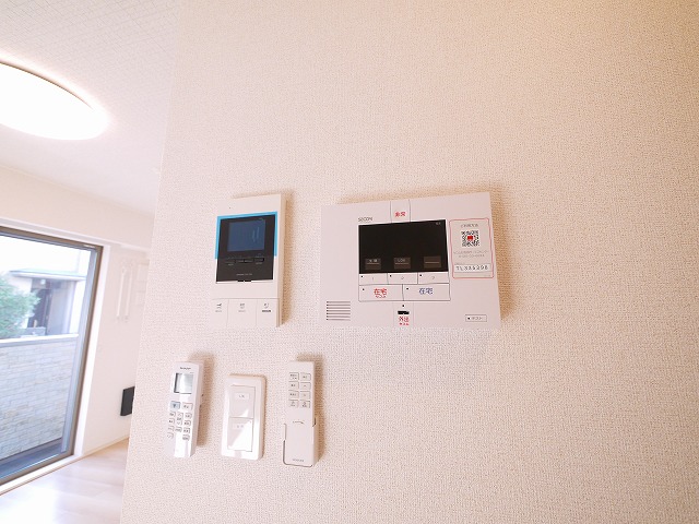 セキュリティ　モニター付きインターホンです