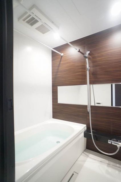 バス・シャワールーム