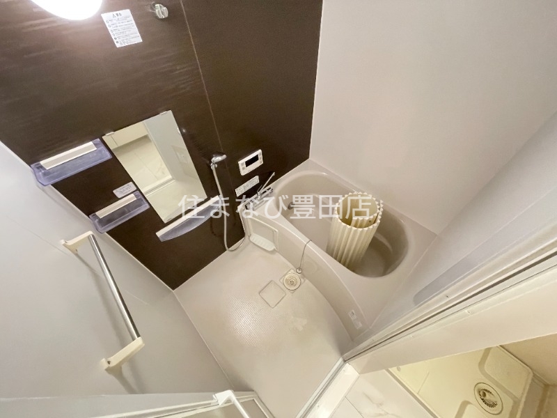 バス・シャワールーム　同型別部屋写真