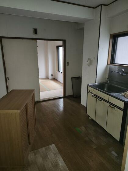 居室・リビング　※クリーニング前です