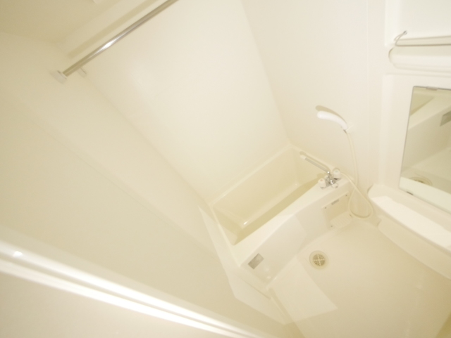 バス・シャワールーム　★追焚機能付のバスルームです★