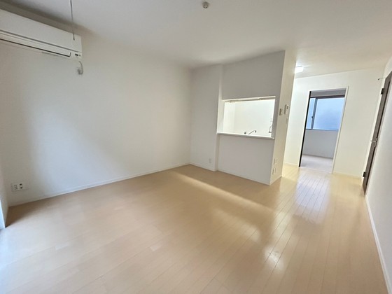 居室・リビング　※別部屋の写真です