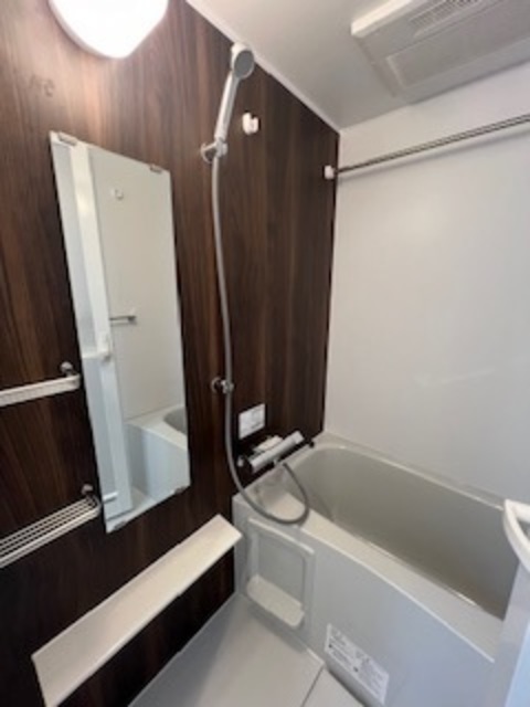 バス・シャワールーム　バスルーム