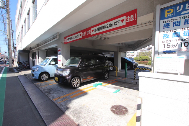 駐車場　★駐車場★（空き状況・使用料等詳細はご確認下さい）