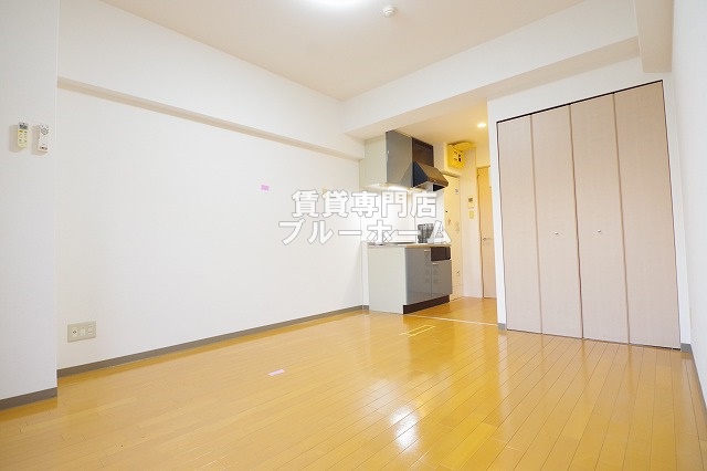 居室・リビング　10.6帖の広いお部屋！