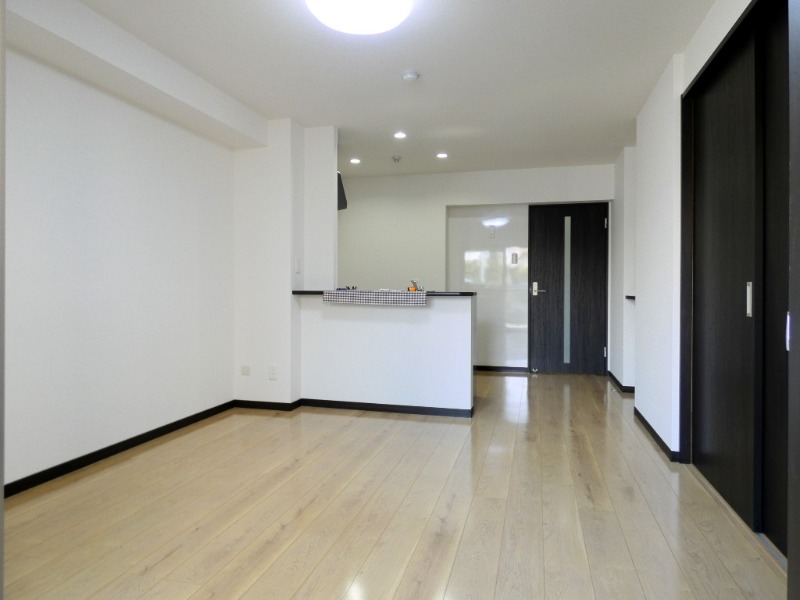 居室・リビング　図面と現状に相違がある場合には現状を優先