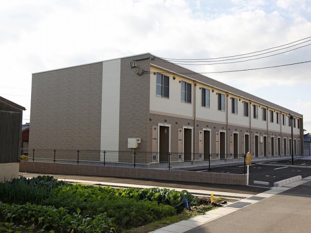 建物外観　外観は落ち着いています