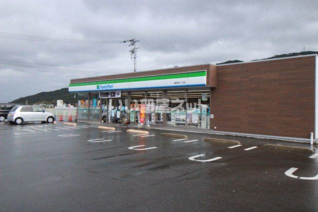 コンビニ　ファミリーマート 福岡早良二丁目店（コンビニ）まで1324m