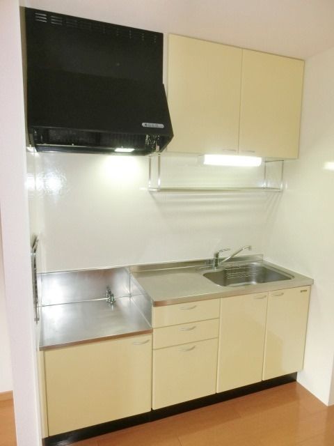 キッチン　収納の多いキッチンです