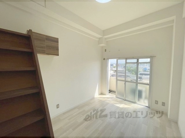 居室・リビング　洋室