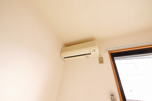 その他設備　エアコンもしっかり設置されております。