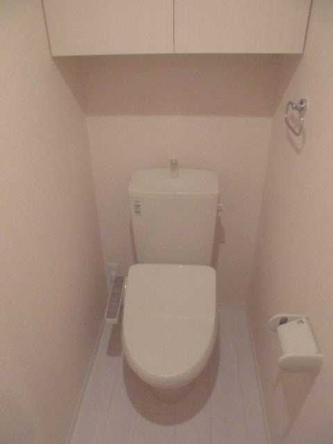 トイレ　温水洗浄暖房便座