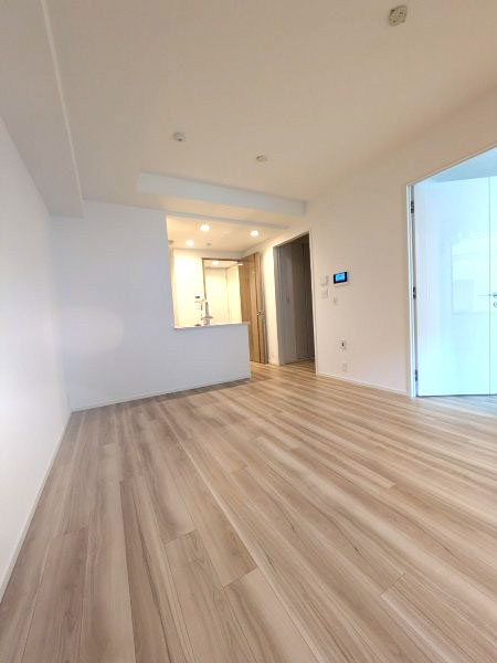 居室・リビング　※別部屋の参考写真です。