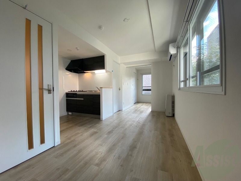 居室・リビング　広くてキレイなお部屋が広がっていて、充実した生活が送れそう。