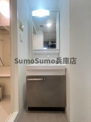 洗面設備　朝の身支度には欠かせない独立洗面化粧台