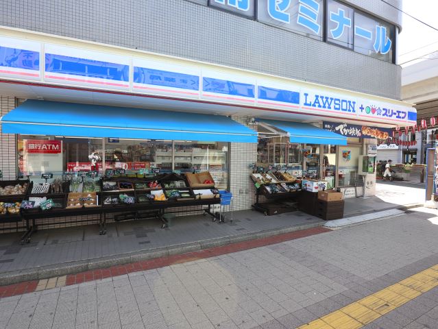 コンビニ　スリーエフ（コンビニ）まで340m