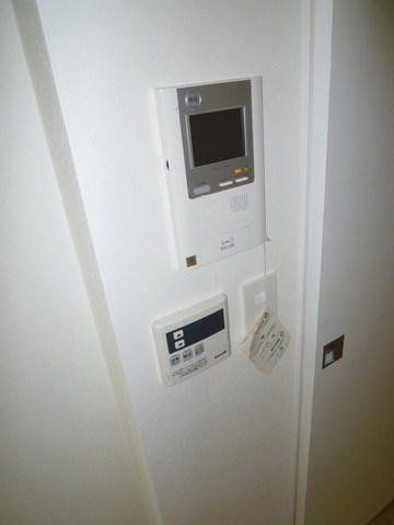 セキュリティ　★訪問者が事前に分かるＴＶモニター対応のオートロック★