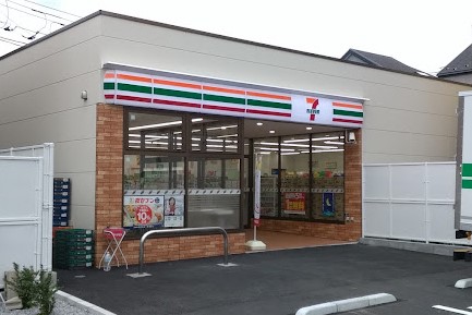 コンビニ　セブンイレブン 横浜下末吉4丁目店（コンビニ）まで298m