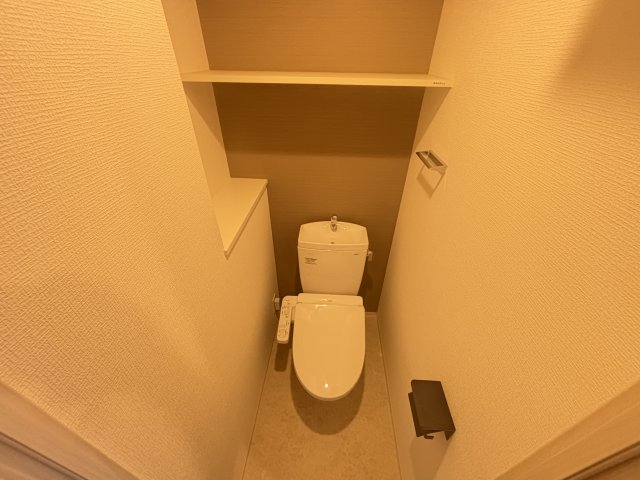 ＪＲ山陽本線 新長田駅 徒歩9分 6階建 築1年のトイレ写真