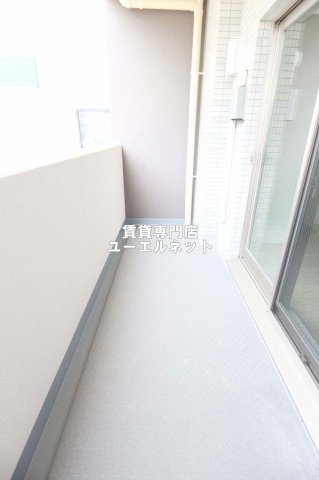 バルコニー　バルコニー付きで採光＆風通し良好！