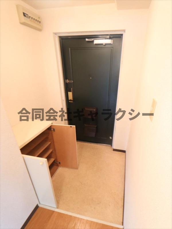 玄関　シューズボックス付きの玄関
