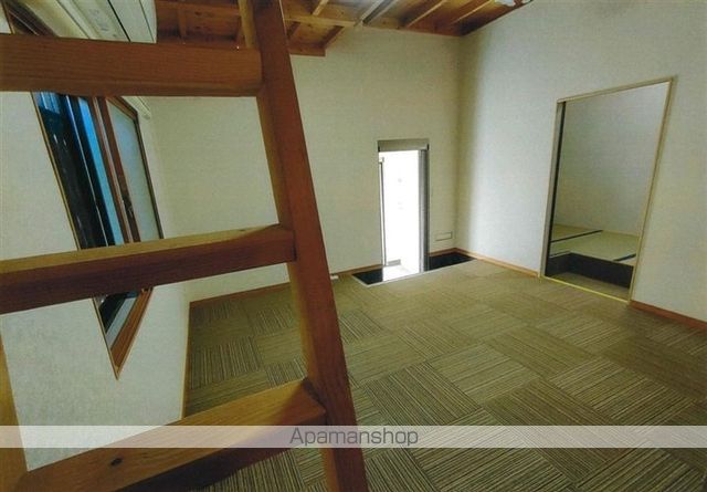大波貸家の居間写真