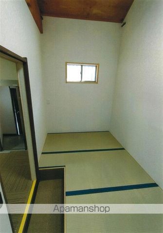 大波貸家の居間写真