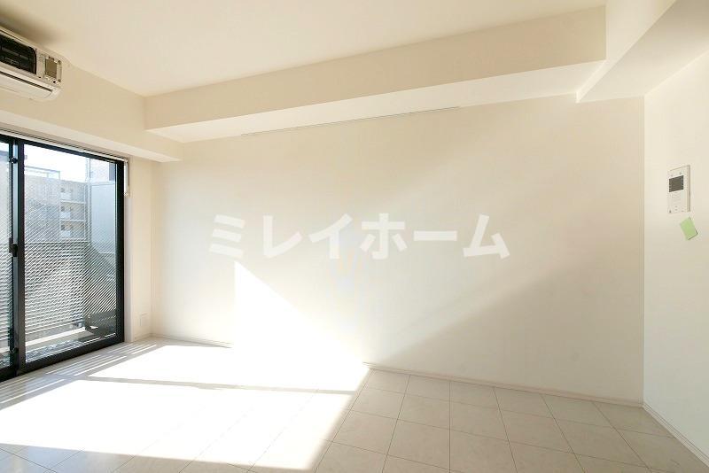 セジョリ蒲田イーストの居間写真