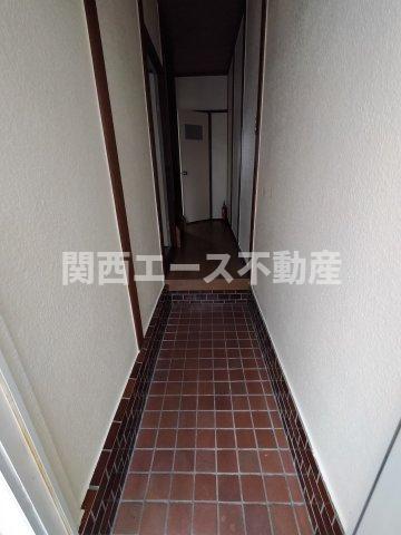 川田2丁目貸家の玄関写真