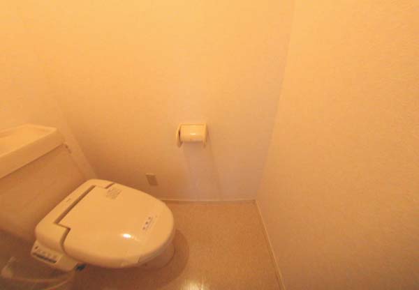 トイレ　清潔感のあるトイレです
