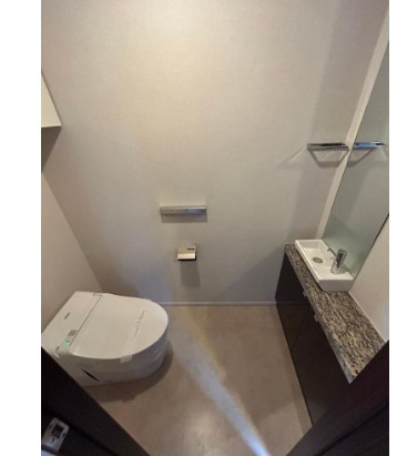 トイレ　清潔感のあるトイレです